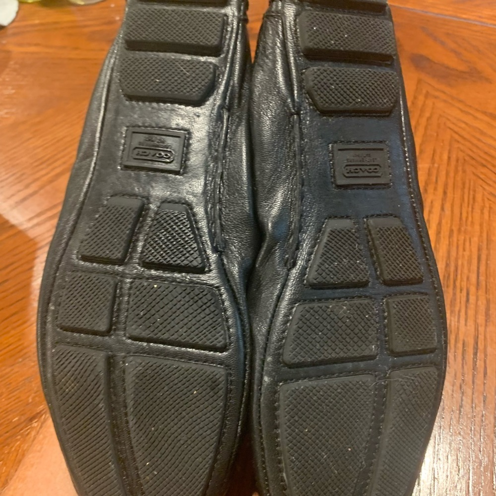 GUC black butter-soft Coach ballet flats - Picture 2 of 5